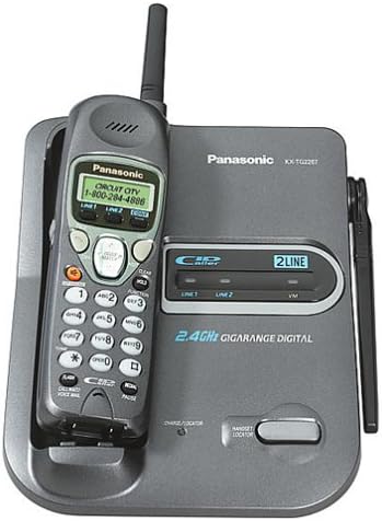 Panasonic GigaRange KX-TG2267B 2-Линеен цифров Безжичен телефон с честота 2,4 Ghz и ид на повикващия